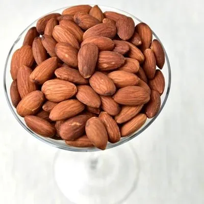 Buying all kinds of types of kashmiri almonds + price