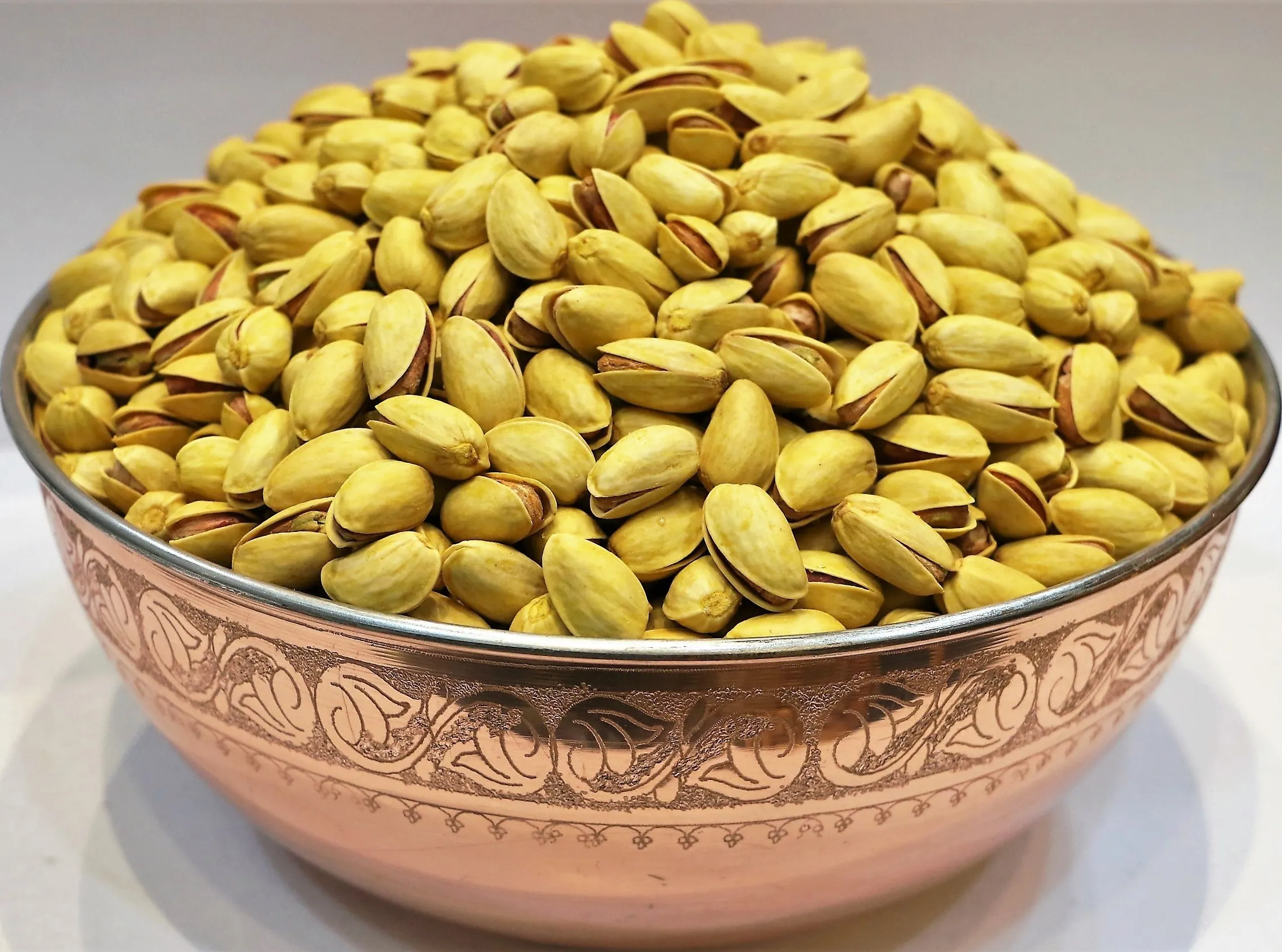 roasted pistachios vs raw purchase price + specifications, cheap wholesale