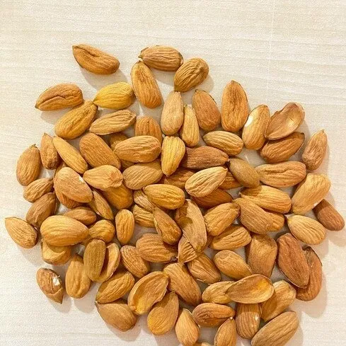 roasted almonds vs raw