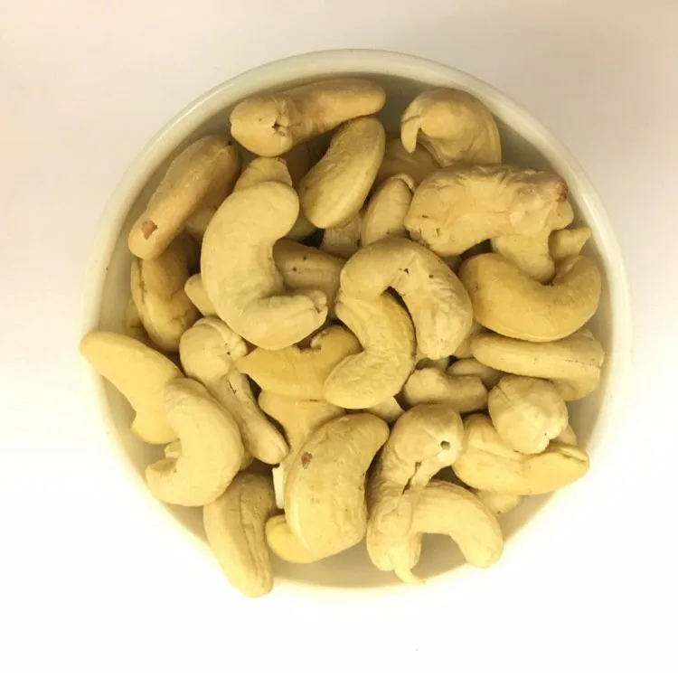 roasted cashew with skin