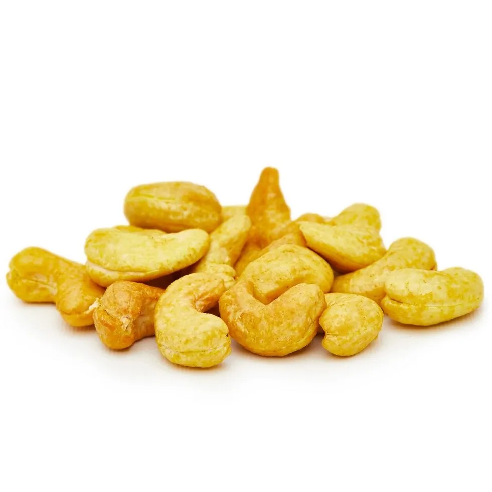 unshelled cashews