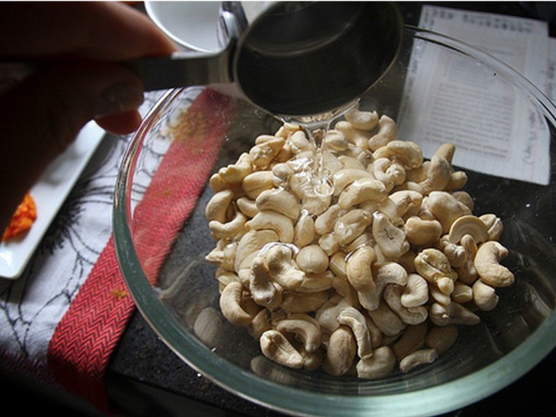 Largest importer of cashew nuts in the world + best buy price