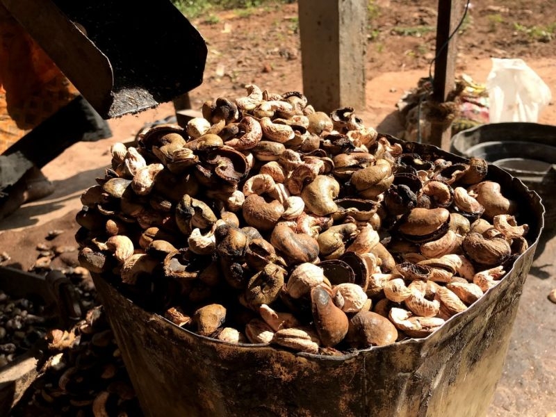 Purchase and today price of fresh raw nuts