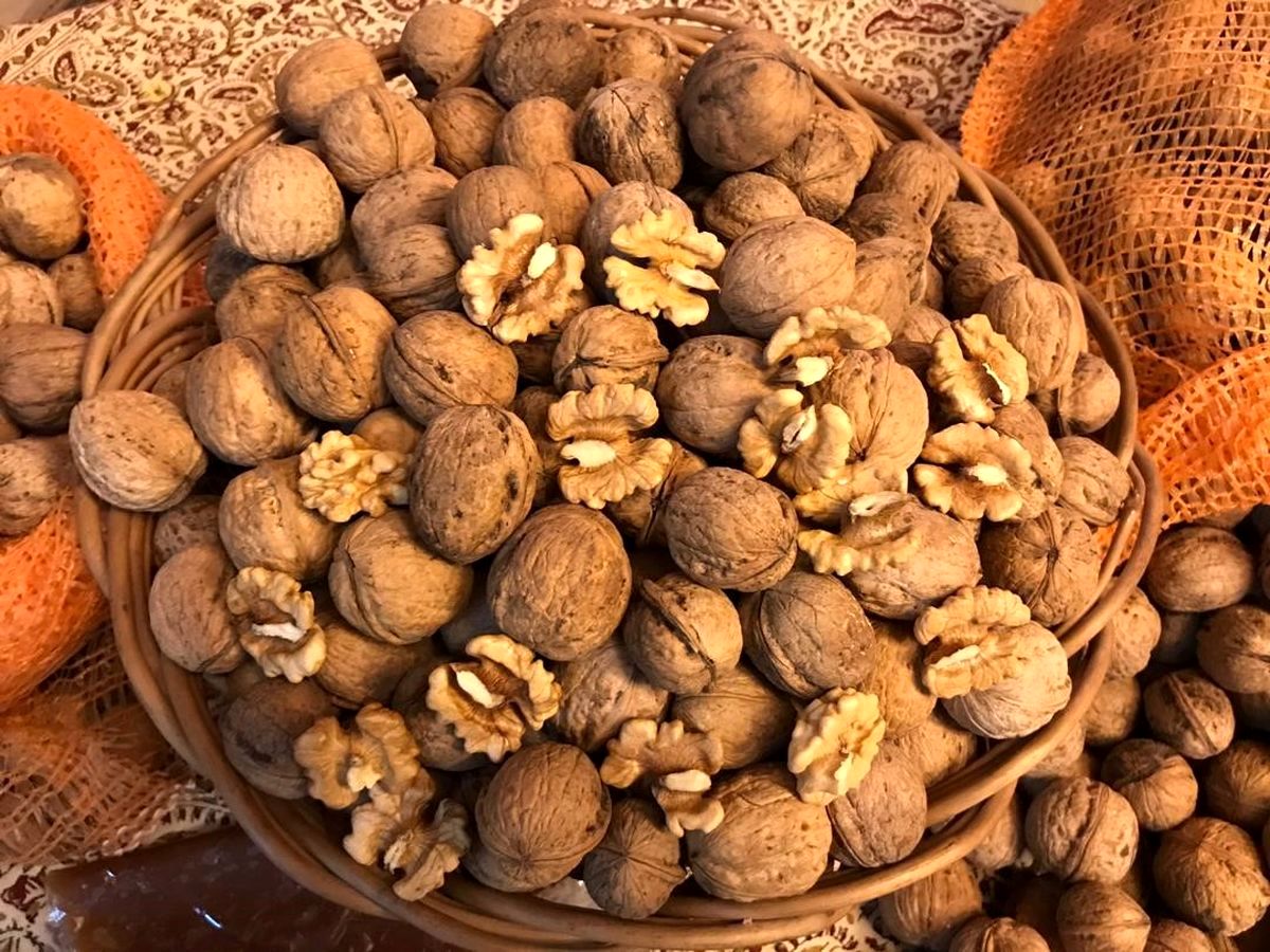 salted walnuts walmart