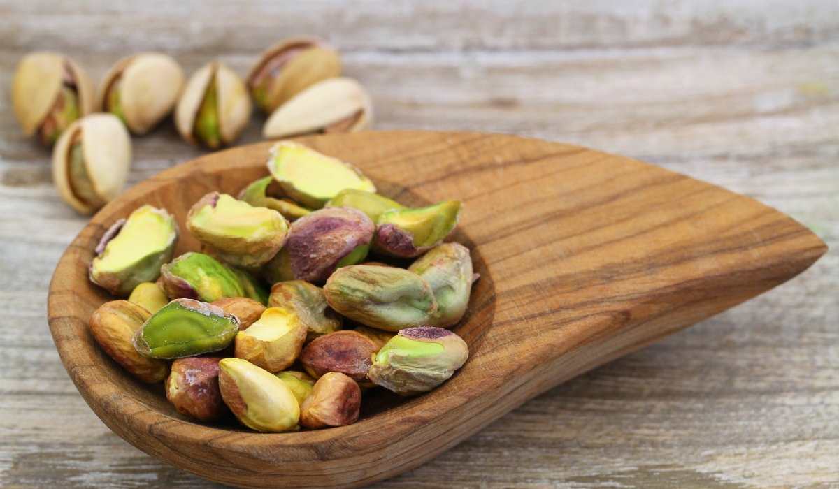 raw unsalted shelled pistachios