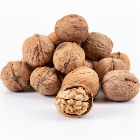 The price of raw walnuts in shell from production to consumption