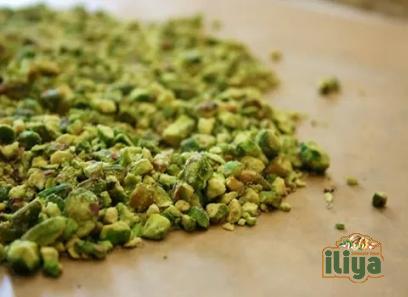 grated pistachio with complete explanations and familiarization