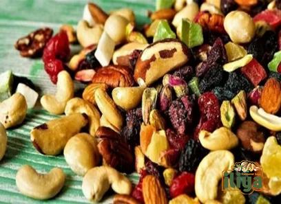 syrian dried fruits with complete explanations and familiarization