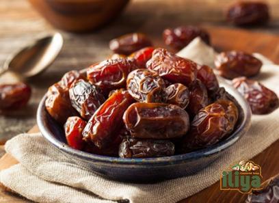 The price of bulk purchase of Dry Halawi dates is cheap and reasonable