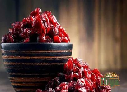 The price of bulk purchase of dried red berries is cheap and reasonable